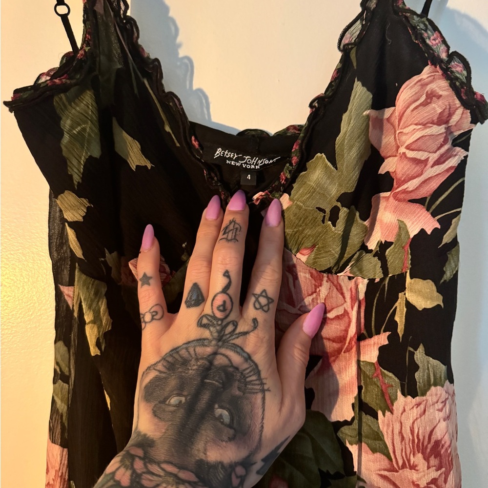 Vintagege 90s floral Betsey Johnson dress.